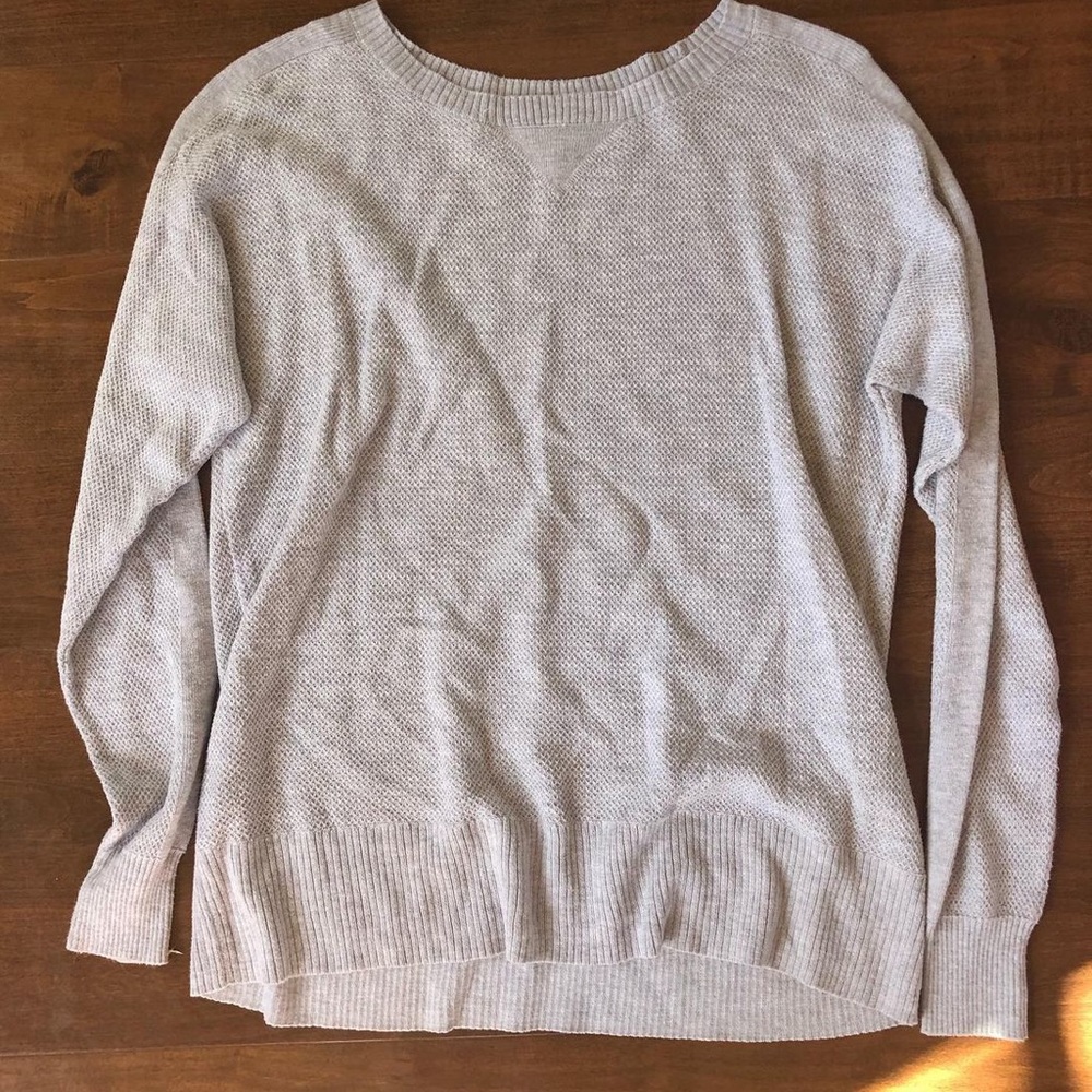 American eagle sweater
